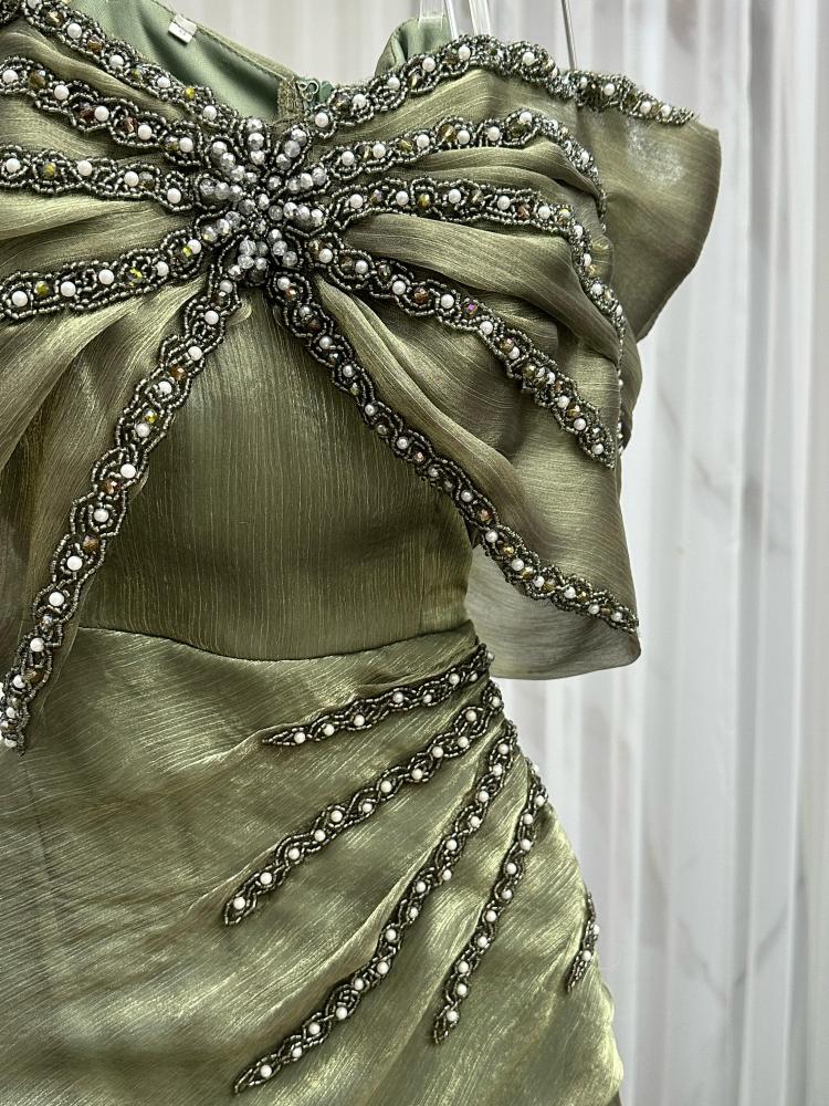 Evening dress green color fabric type organza shiny hand embroidery FR