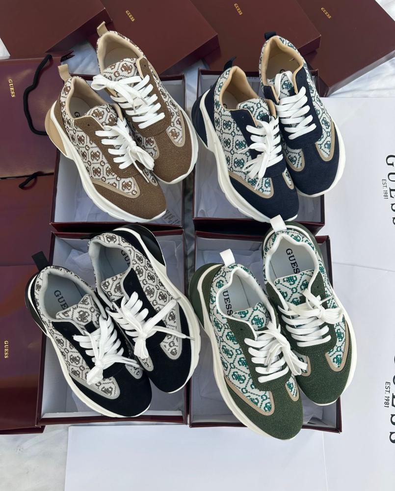 احذية  سبورت  GUESS من متجر جوهره
