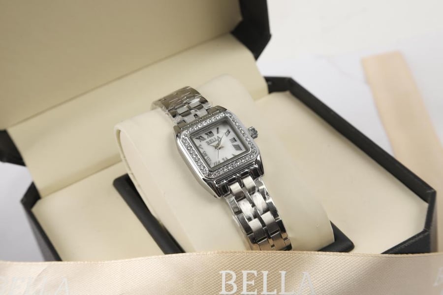 ساعة نسائية ماركةBELLA الفاخره من متجر جوهره