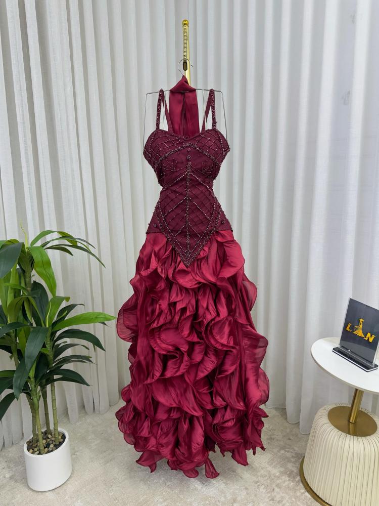 Evening dress in champagne and burgundy color, fabric evening with broken zipper from Jewel TR MN LV store