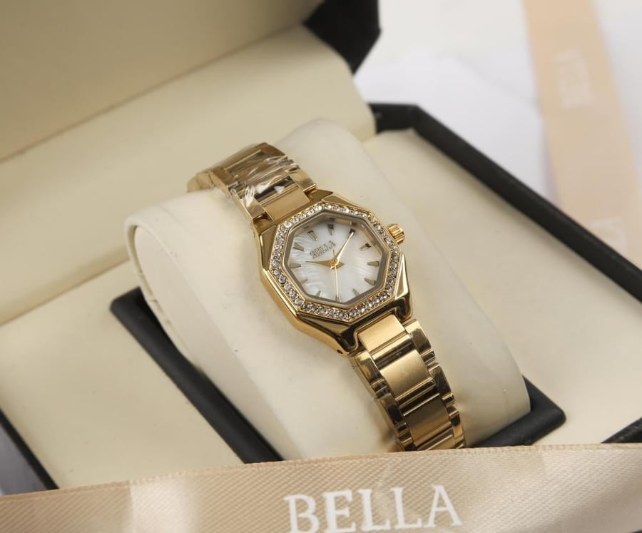 ساعة نسائية BELLA من  متجر جوهره