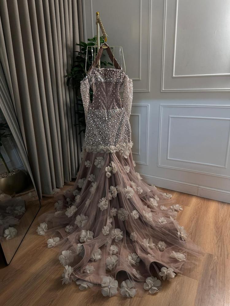Evening dress in flesh color with beaded embroidery, crystal flower embroidery, cut lace, beaded tulle, tulle, from Jowhara MN D LA store