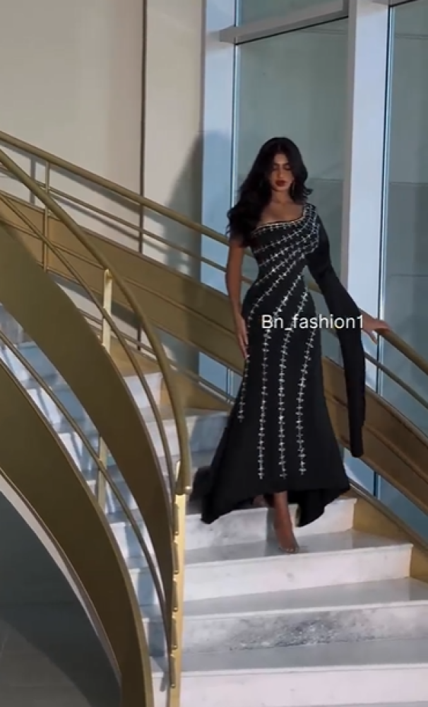 فستان سهره اللون اسود باربي  تطريز يدوي الاصلي   من متجر  جوهره  D