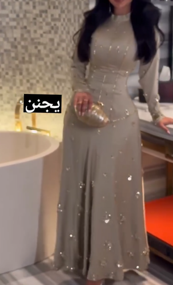 فستان سهره  اللون   بيج  تفته استرتش  من متجر جوهره FR