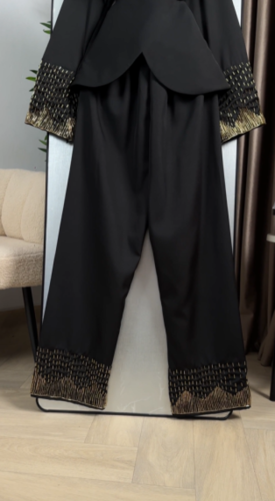جمبسوت سهره اللون اسود باربي على شك يدوي من متجر جوهره FR
