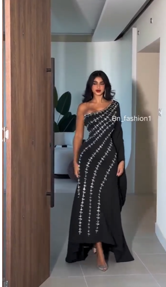 فستان سهره اللون اسود باربي  تطريز يدوي الاصلي   من متجر  جوهره  D