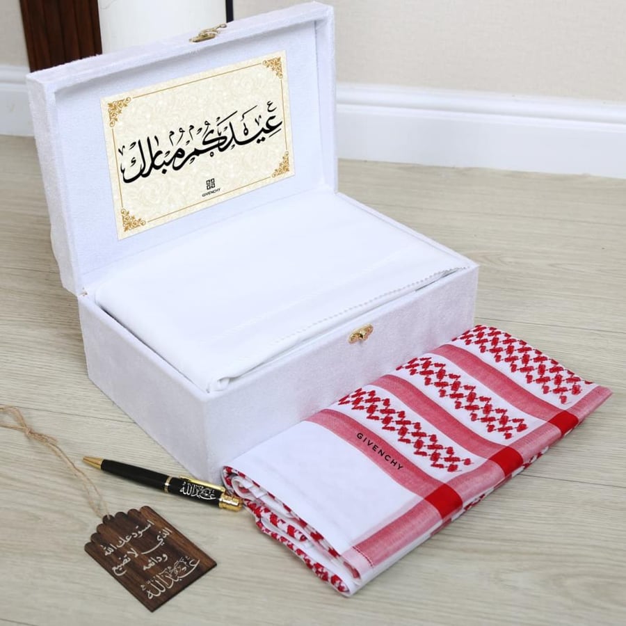 طقم مميز رجالي  من متجر جوهره