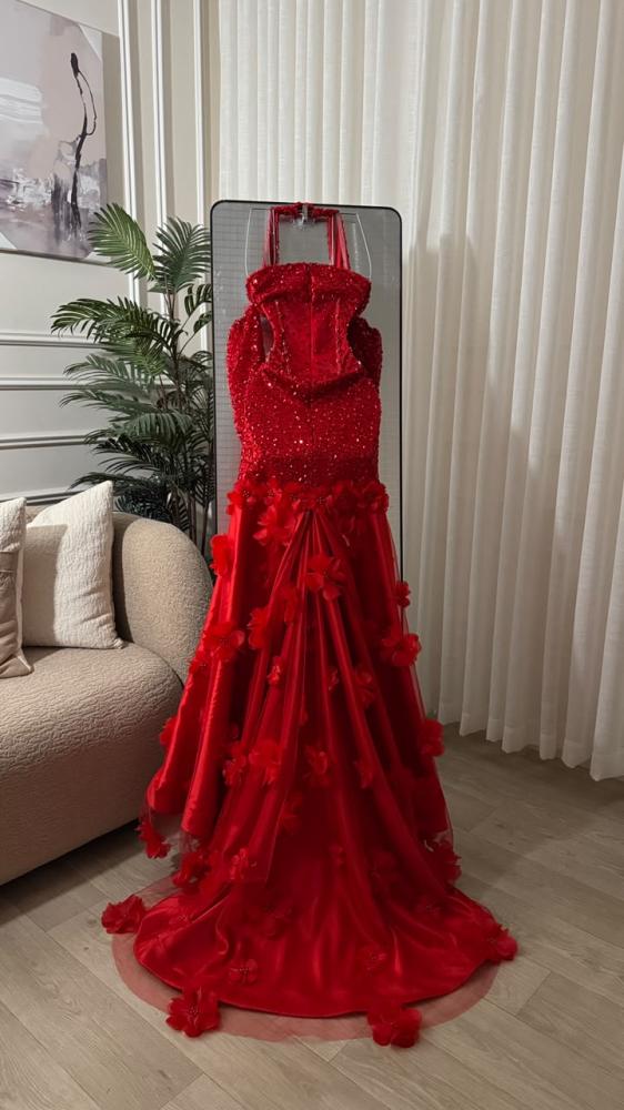 Evening dress in flesh color with beaded embroidery, crystal flower embroidery, cut lace, beaded tulle, tulle, from Jowhara MN D LA store