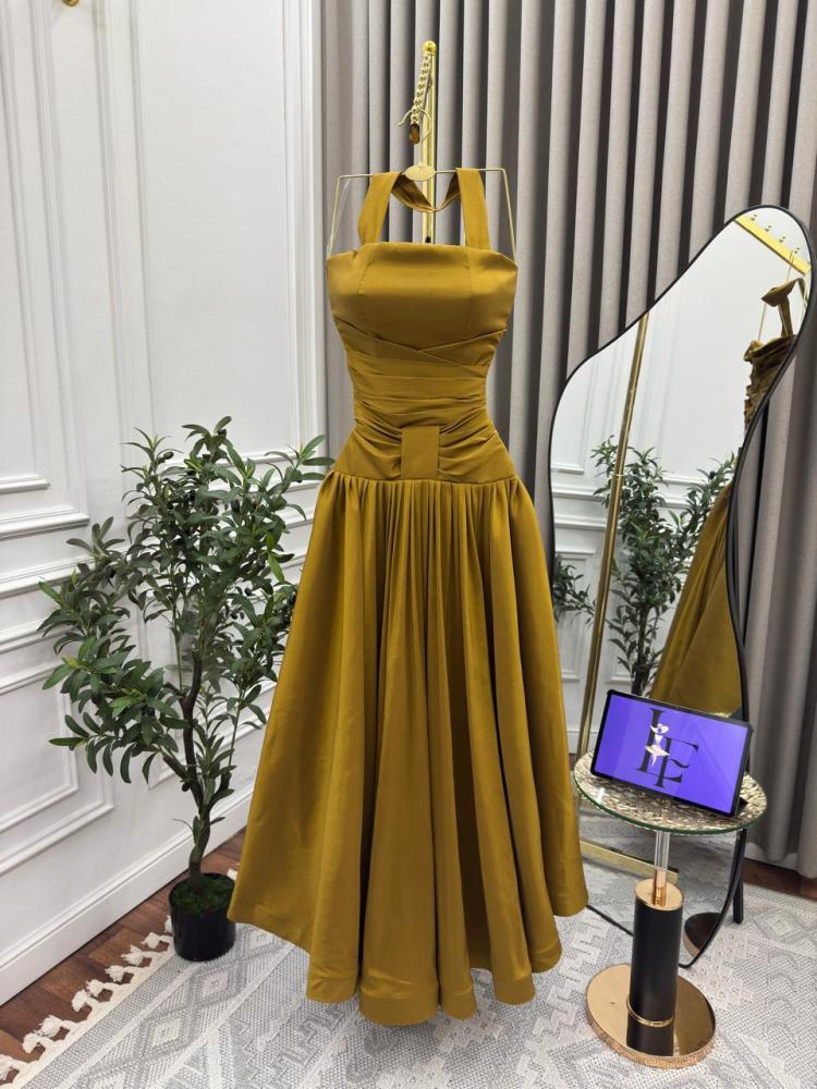 Evening dress in camel color, double pleated, double pleated bag from Jewel store LF