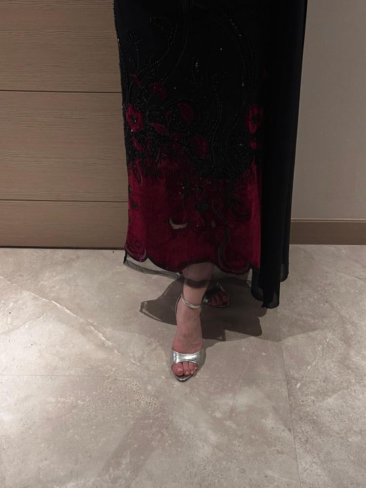 فستان سهره  اللون اسود خرز  من متجر  جوهره  MN
