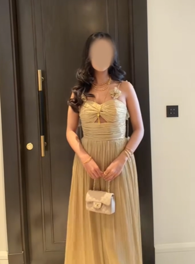 فستان سهره  اللون بيج كرنكر  من  متجر جوهره MN