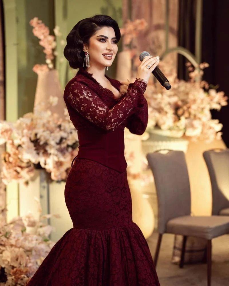 فستان سهره اللون برغندي  الخامه  دانتيل حزام  باربي  بطانه تفته  دبل كلوش من متجر جوهره  LF
