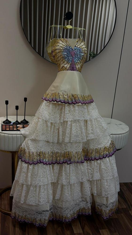 فستان سهره اللون بيج خرز ودانتيل  من متجر  جوهره   MN D
