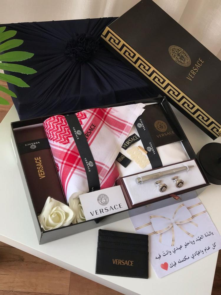 طقم الفاخر رجالي  من متجر جوهره
