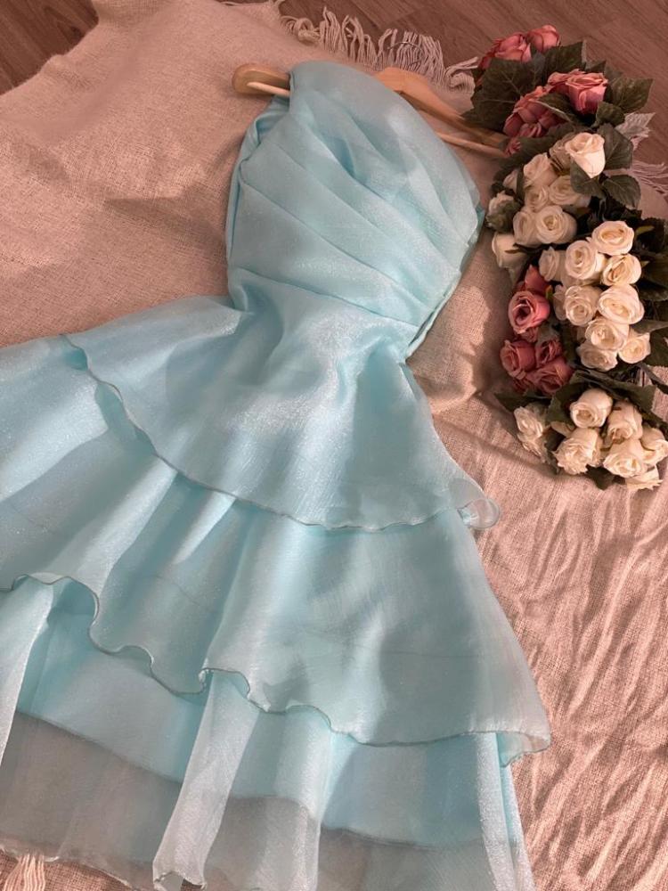 فستان سهره تيفاني يميل للسماوي قصير طبقات من جوهره