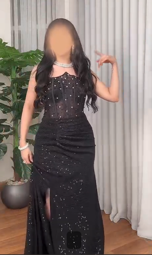 فستان سهره  اللون  اسود كريب  كريشه علا تطريز راقي & كورسيه  من  متجر جوهره TR