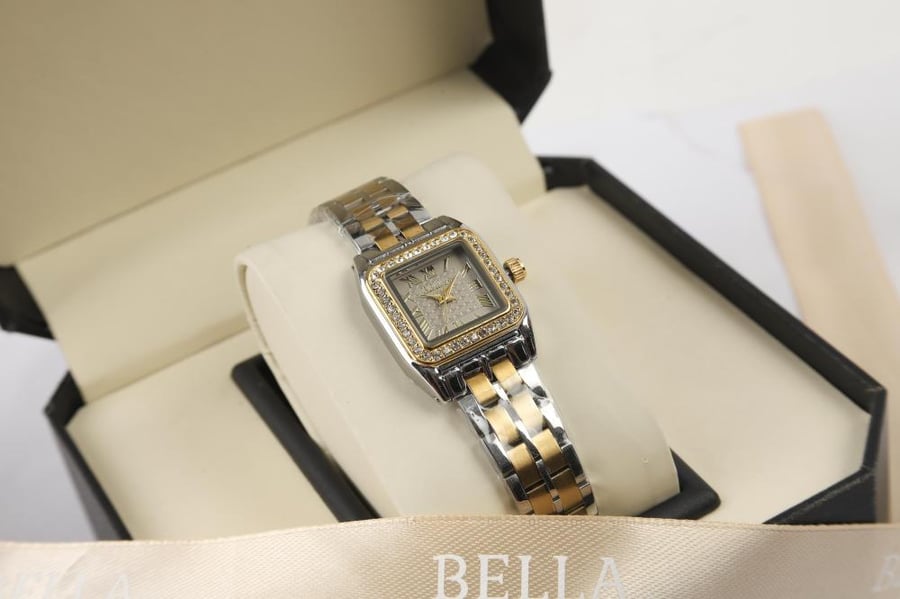 ساعة نسائية ماركةBELLA الفاخره من متجر جوهره