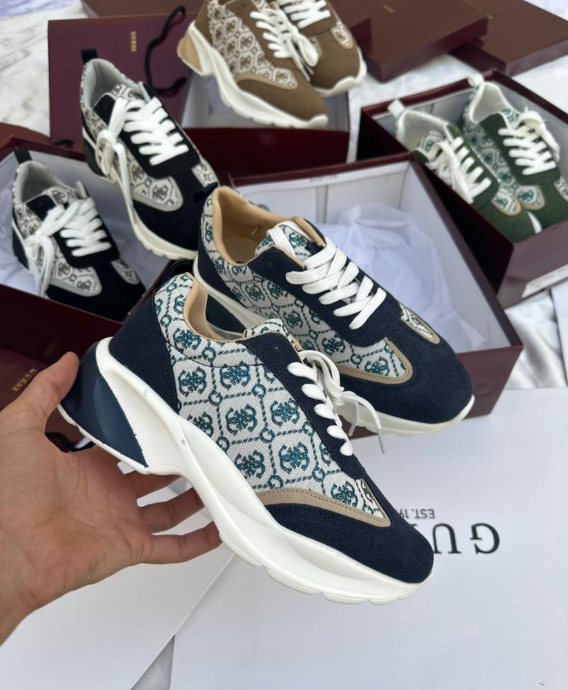 احذية  سبورت  GUESS من متجر جوهره