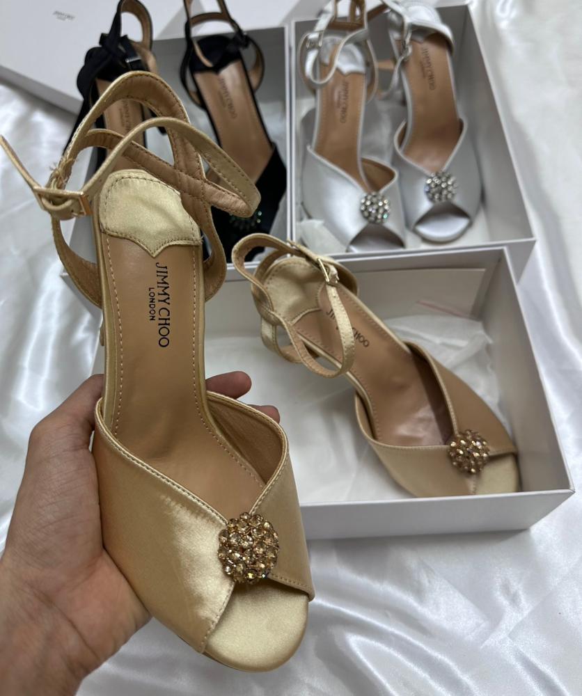 حذاء نسائيJIMMY CHOO  من متجر جوهره