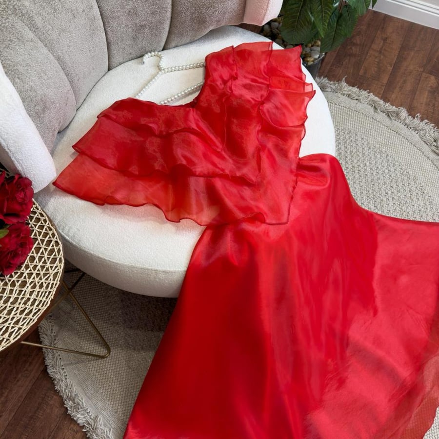 Soft short dress in colors (red - white) fabric Organza