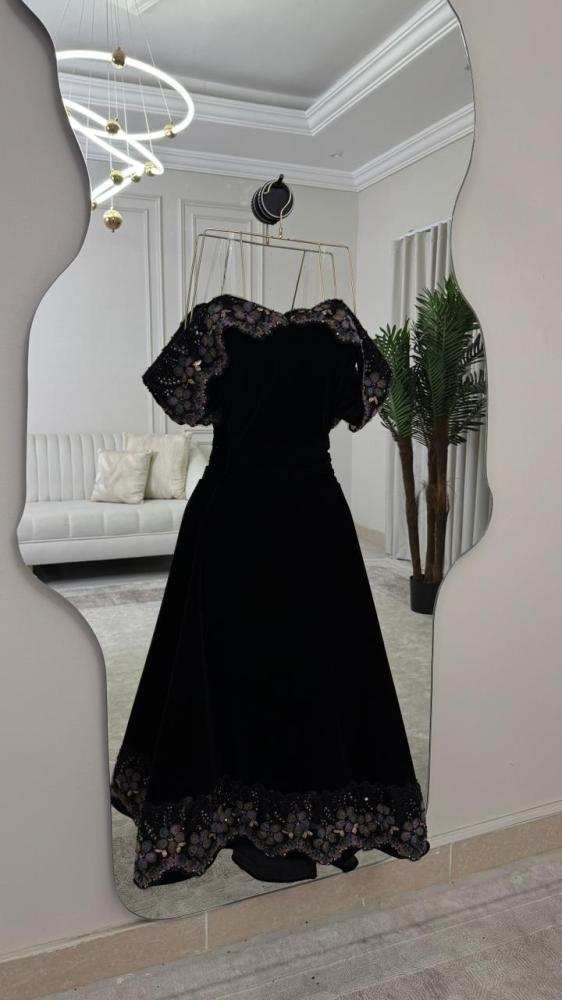Dress in black color, fabric: taffeta, and embroidery from Jewelry Store MN