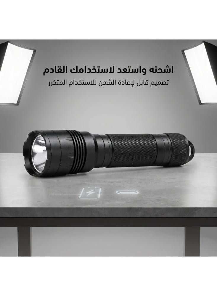 كشاف P99 من أفراس ليد قوي قابل لإعادة الشحن، كشاف بإضاءة قابلة للتكبير ومدى حتى 1000 متر، جسم ألمنيوم، للتخييم والكشتات والسيارة والحراسة وانقطاع الكهرباء، أسود