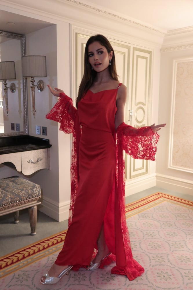 Romantic Red Lace Robe
