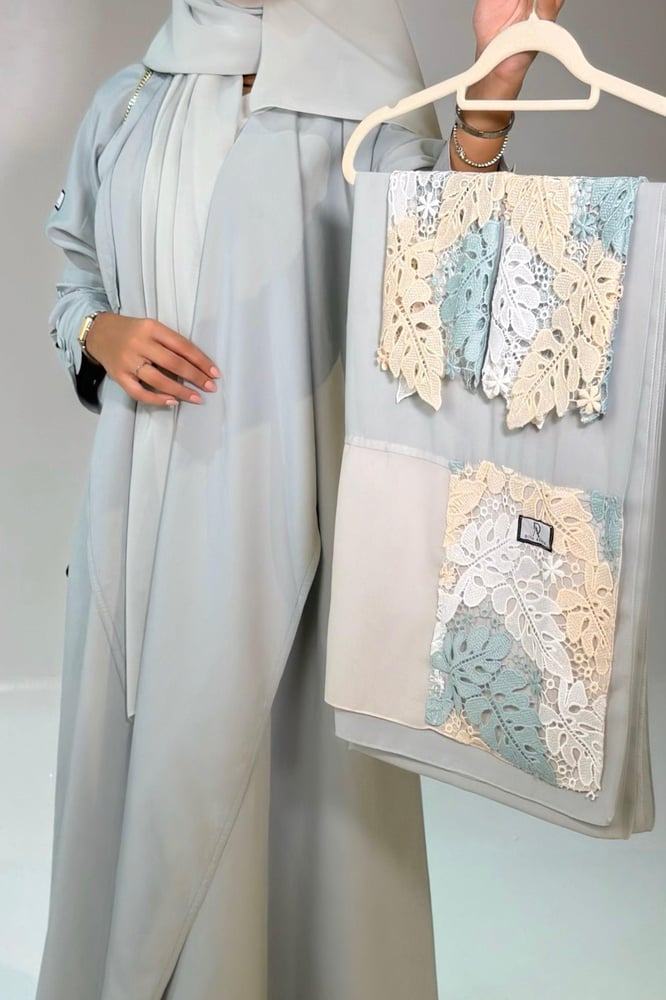Floral Sleeve _ Misty Blue