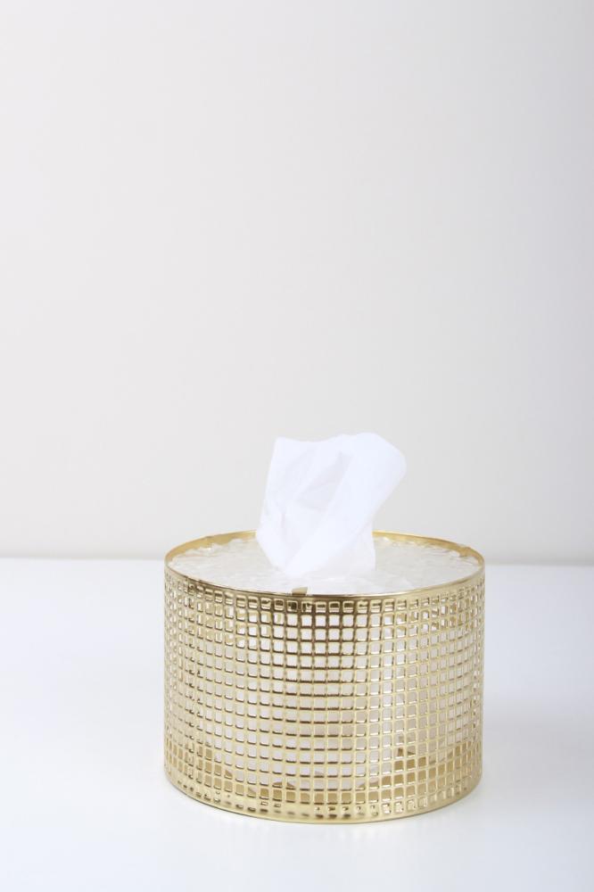 Cake and dessert stand set with tissue holder box