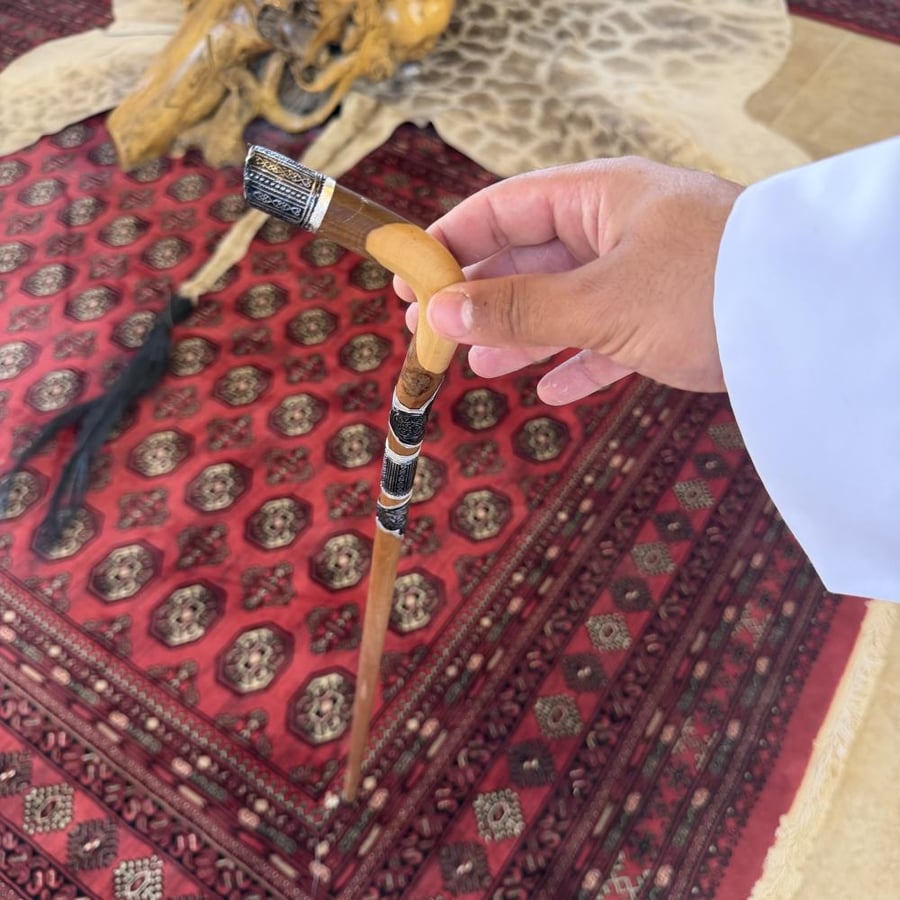 عصا عتم عماني