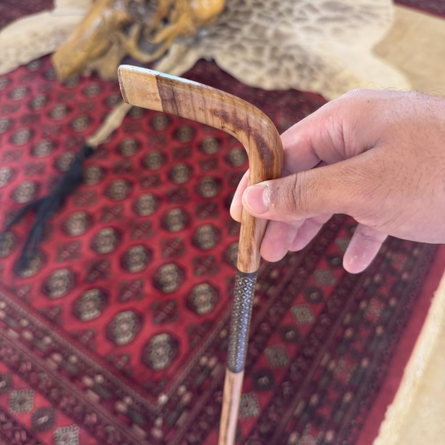 عصاعتم عماني مطعم بالرصاص