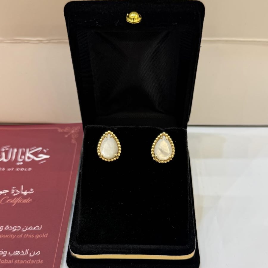 حلق ذهب تصميم BOUCHERO صدفي