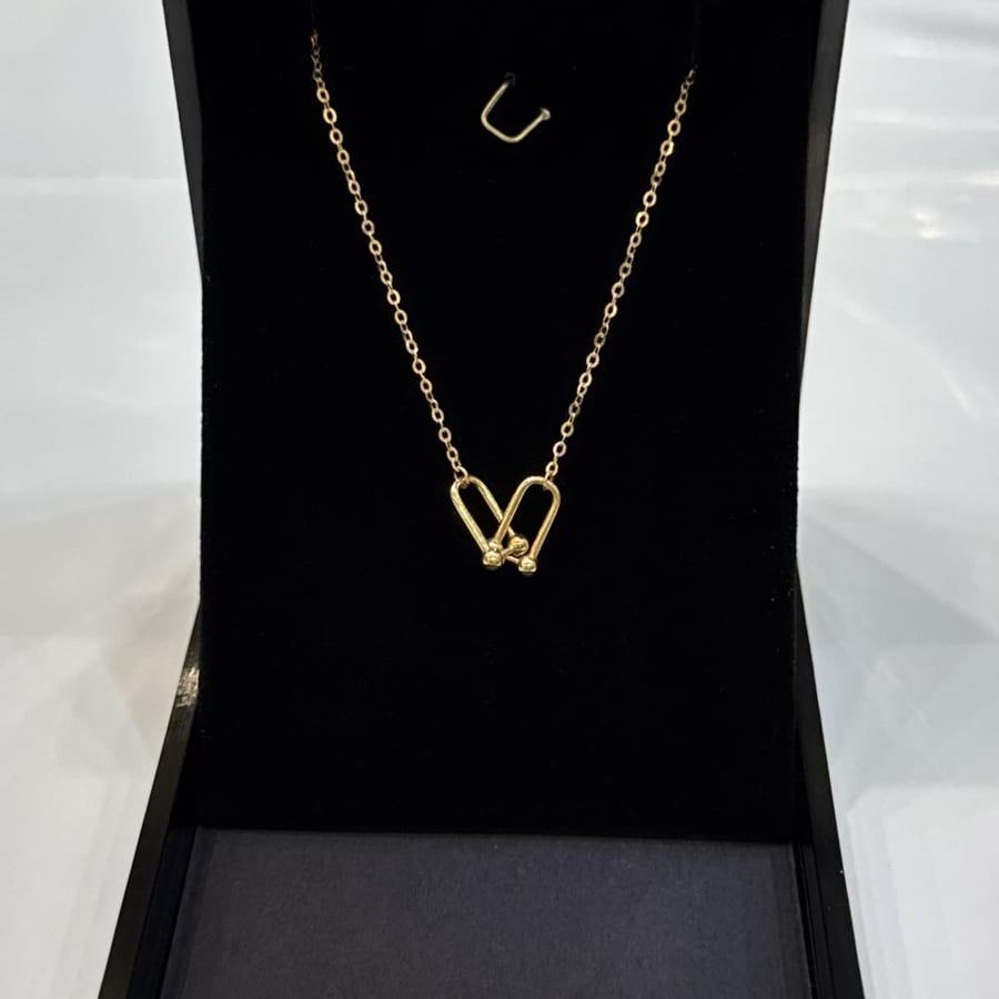 Gold necklace Tiffany design
