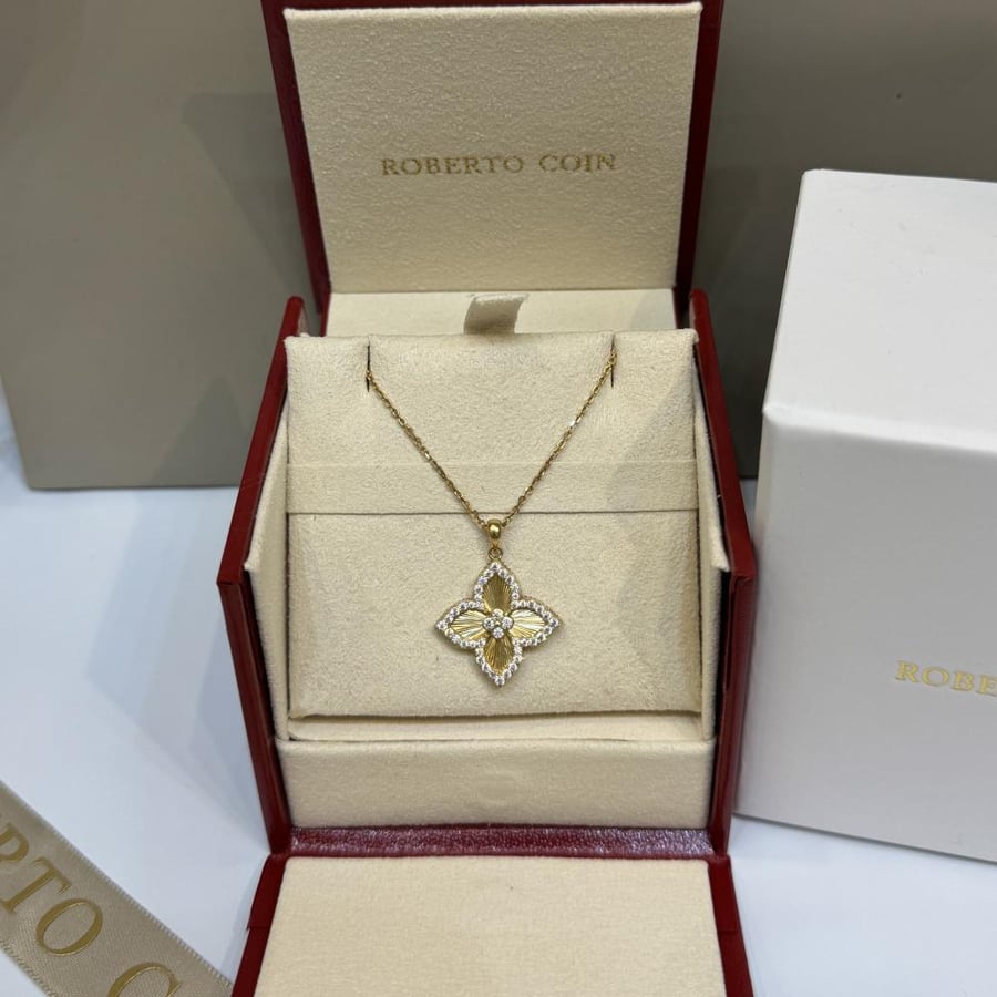 Gold ring design ROBERTO COIN