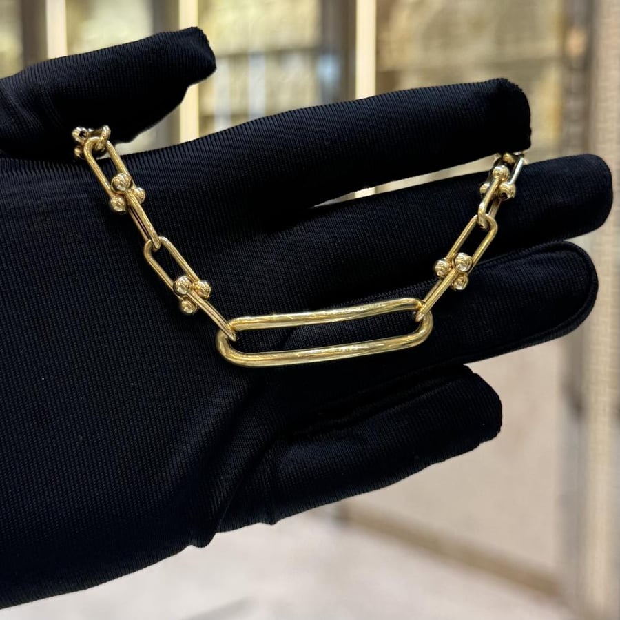 Gold bracelet Tiffany design chain