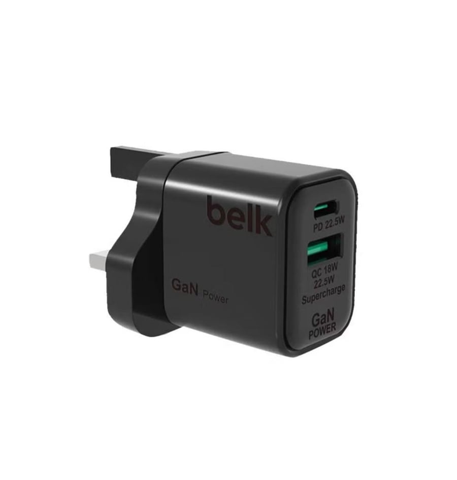 Wall-mounted charger from Belk with 23-watt power for fast charging PD, with two USB ports and one Type-C port, black color