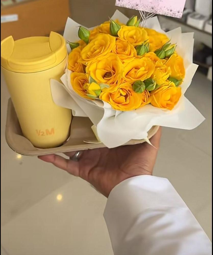 مقات هاف مليون الصيفي مع باقة ورد