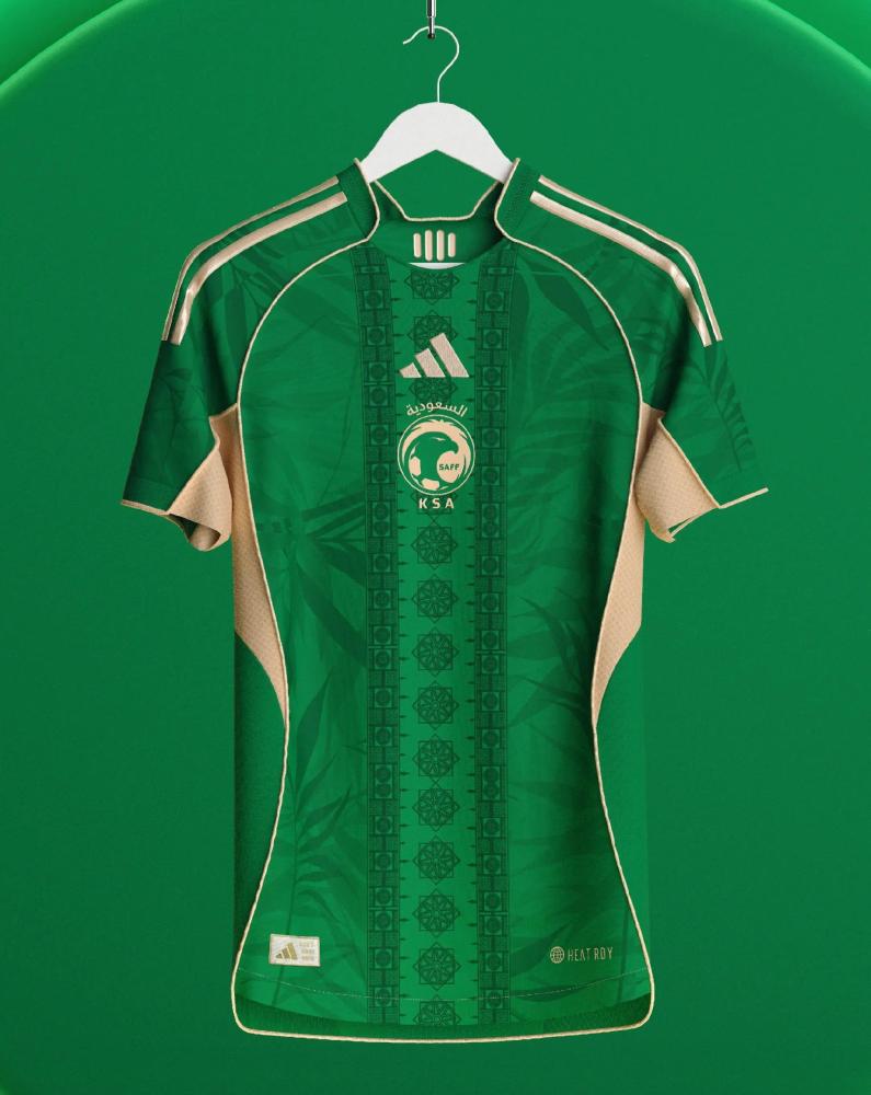 تيشيرت المنتخب السعودي الرياضي (الإصدار التراثي)