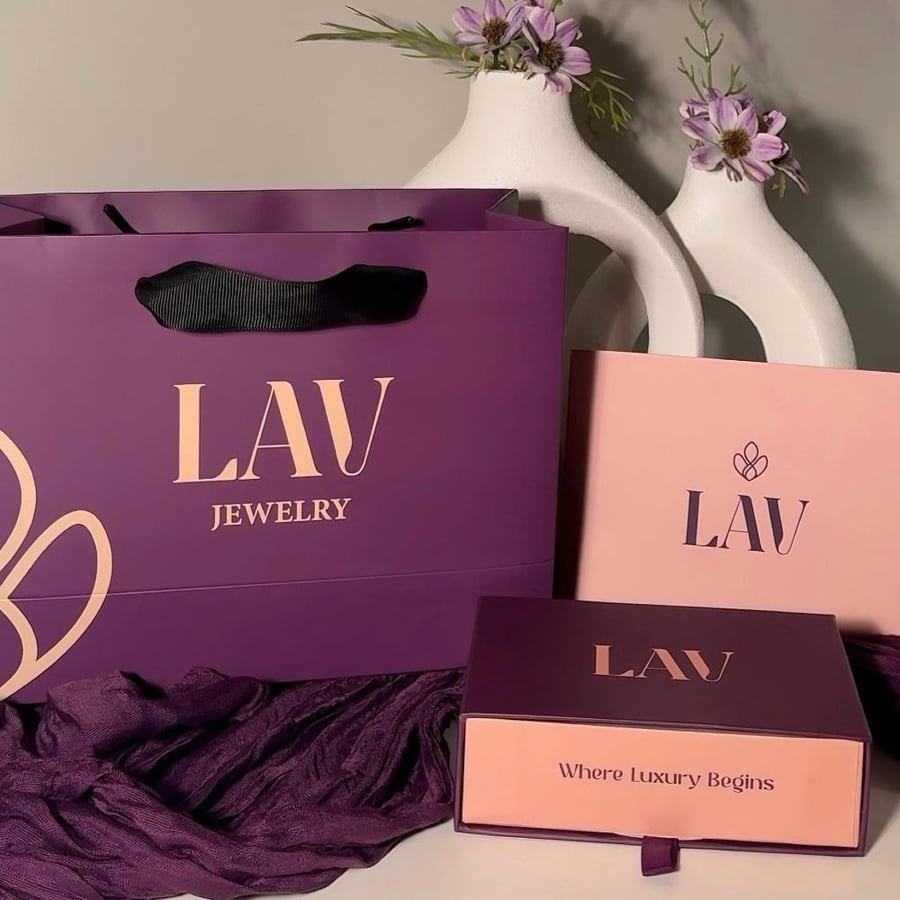 سلسال لاف رويال - LAV Royal - فضة مطلي ذهب عيار 18 دمعة مرصعة بالباغيت