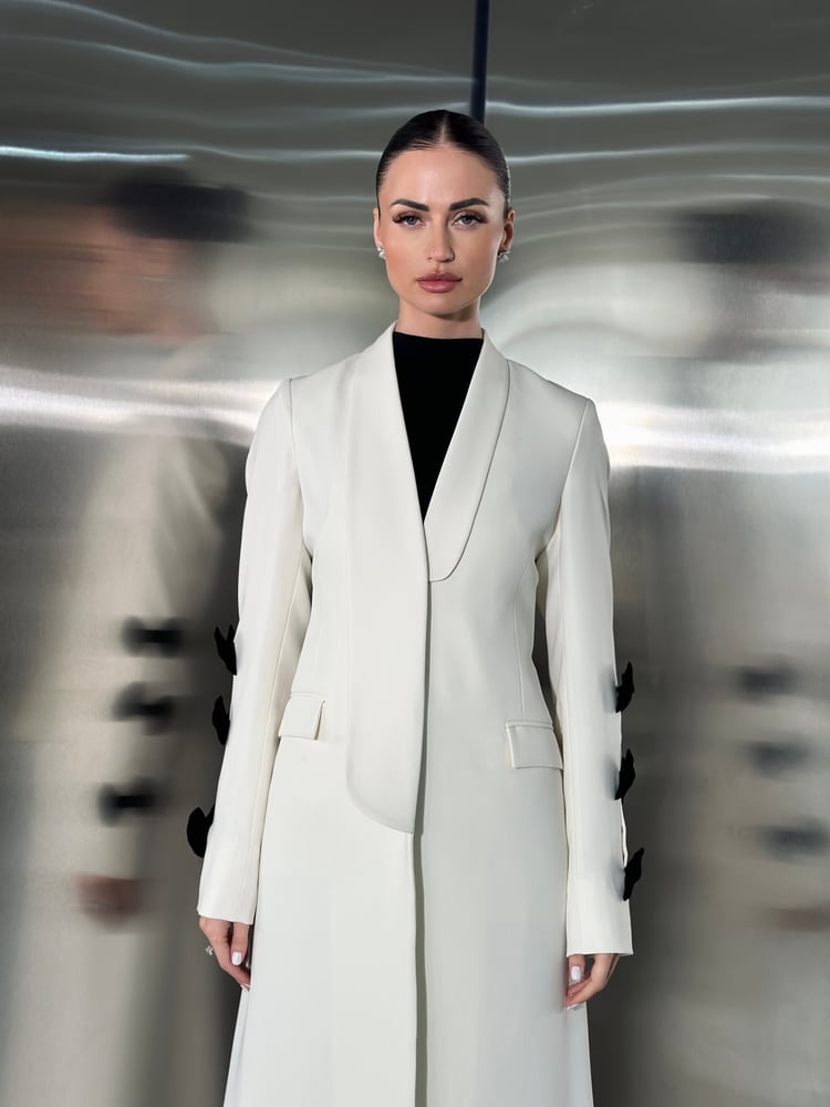 Velora | Creamy