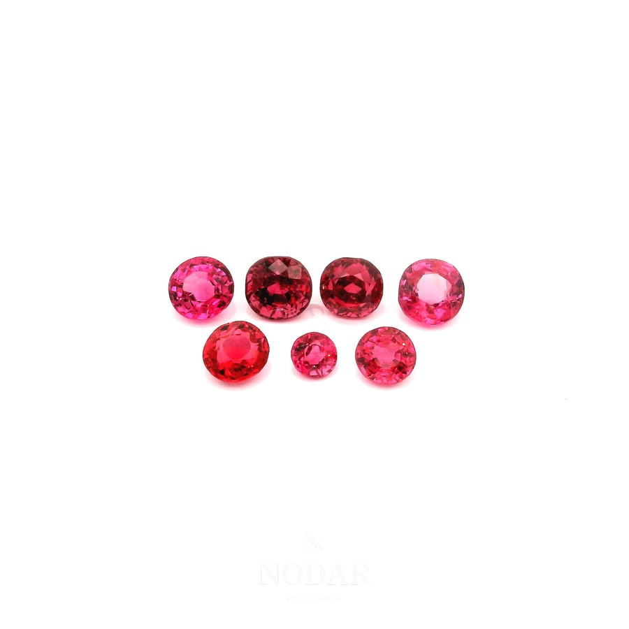 A set of spinel, 4.277 carats