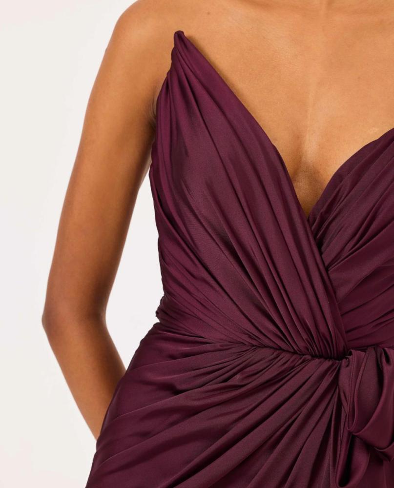 SWALLOW NECK DRAPED EVENİNG DRESSابتلاع العنق رايات مساء اللباس