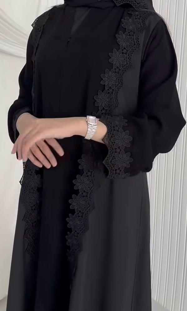 عباة تفته مع الملكي