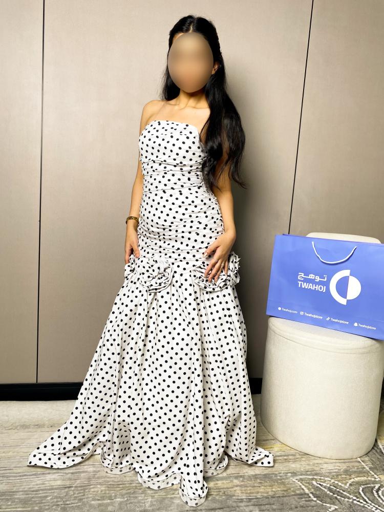 Soft silk dress with polka dots from Tawajh Fashion