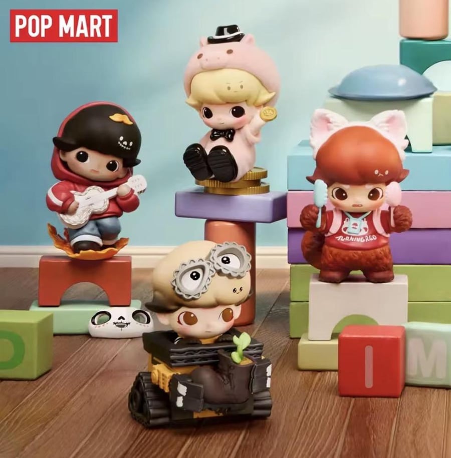 Dimoo World X Pixar Figures / إمكانية اختيار الشكل