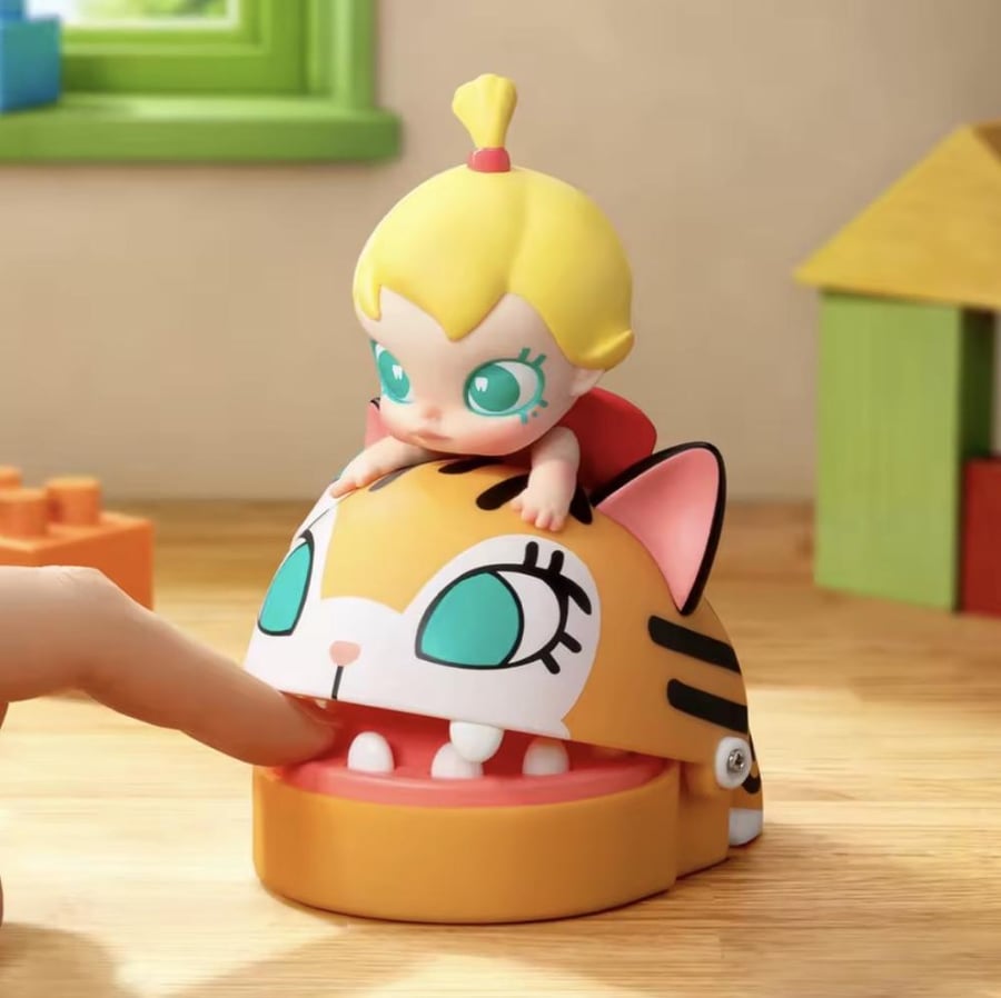 Baby Molly and Baby Tabby Puling a Prank Figure