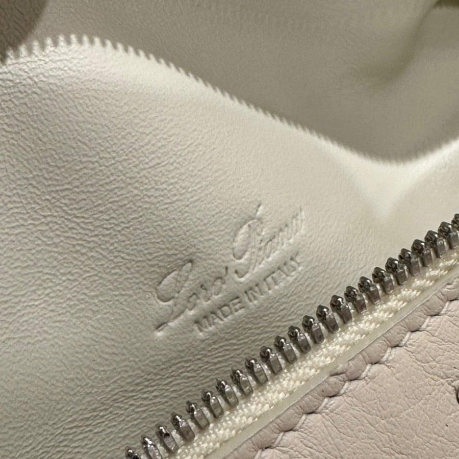حقيبة لوروبيانا - LORO PIANA مقاس 19cm