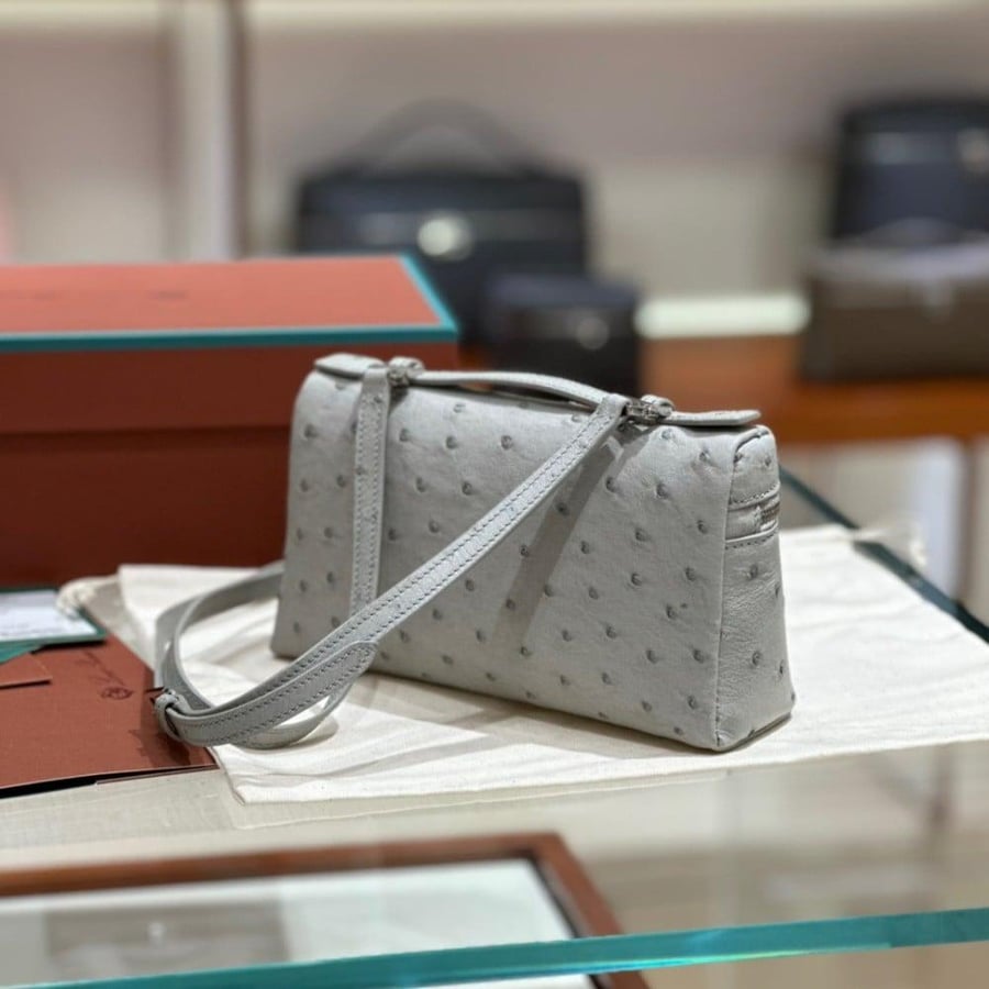 حقيبة لوروبيانا - LORO PIANA مقاس 19cm