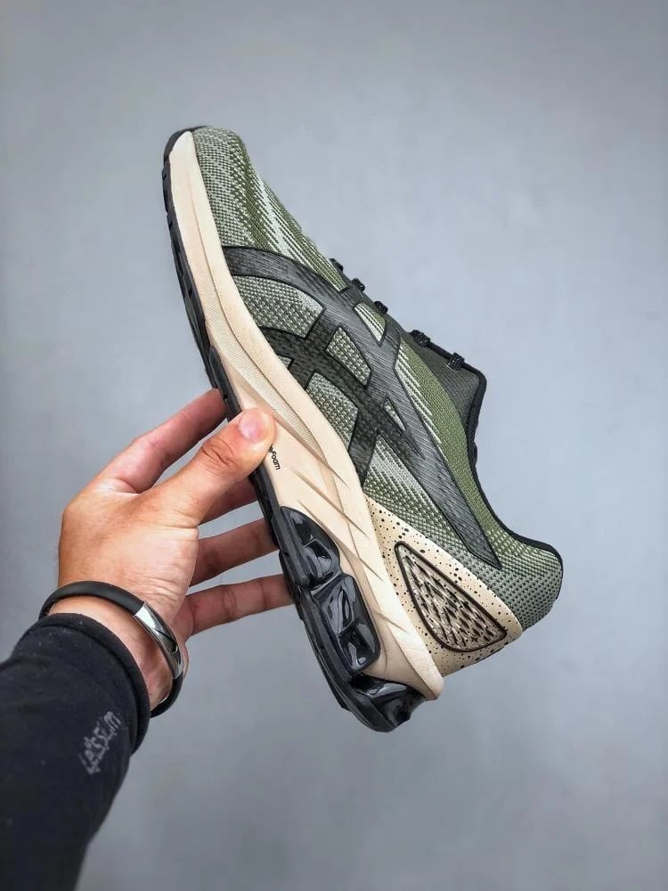 اسكس   ASICS Gel-Quantum