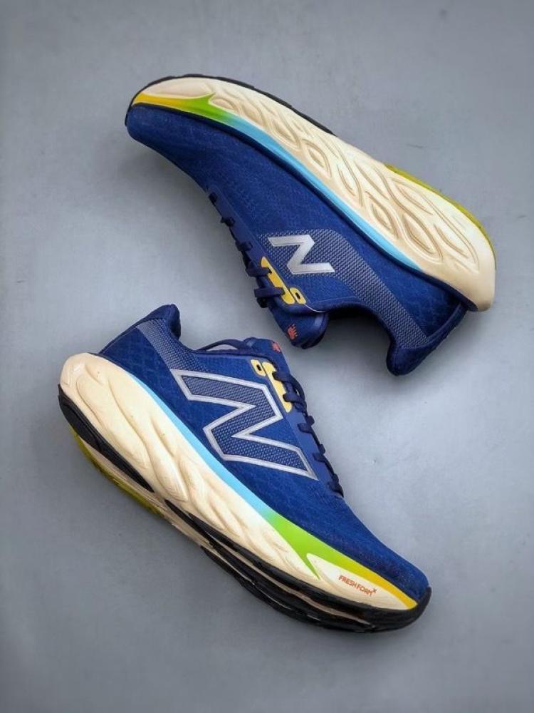 نيو بالانس New Balance 1080